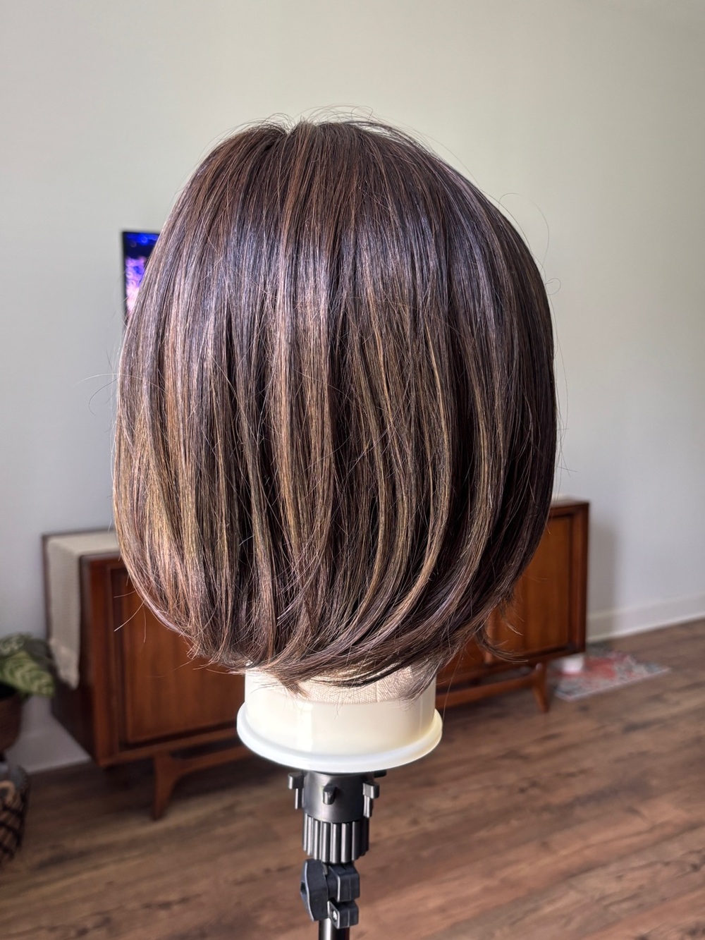 Belle Tress Montecito Wig – Triple Chocolate – Excellent Condition